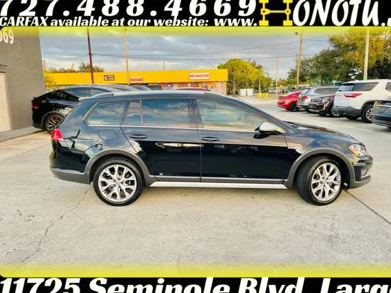 VOLKSWAGEN GOLF ALLTRACK 2017 3VWH17AU8HM510449 image VOLKSWAGEN GOLF ALLTRACK 2017 3VWH17AU8HM510449 image